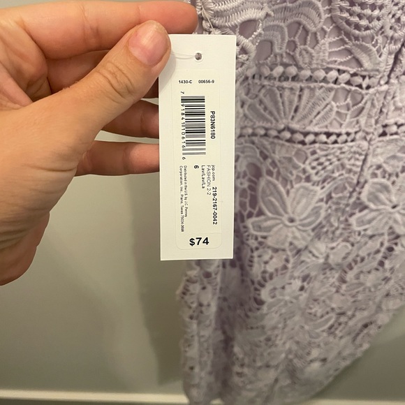 NWT Premier Amour Lilac Lace Overlay Midi Dress - size 6 - Picture 3 of 7
